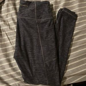 Black marked leggings